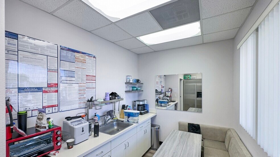 More Photos Of 2900 N Green Valley Pky, Henderson Medical For Lease