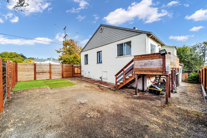 More Photos Of 5030 Barrett Ave, Richmond Apartments For Sale