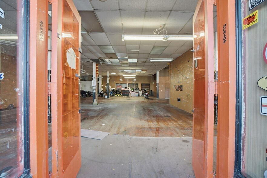 More Photos Of 511 3rd St, Rodeo Storefront Retail Residential For Sale