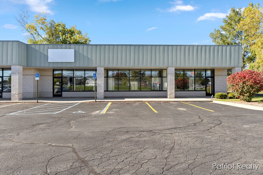 More Photos Of 75 Applewood Dr, Sparta General Retail For Sale