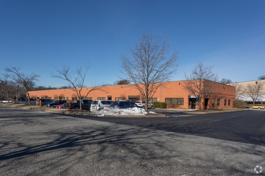 More Photos Of 1500 Caton Center Dr, Arbutus Unknown For Lease