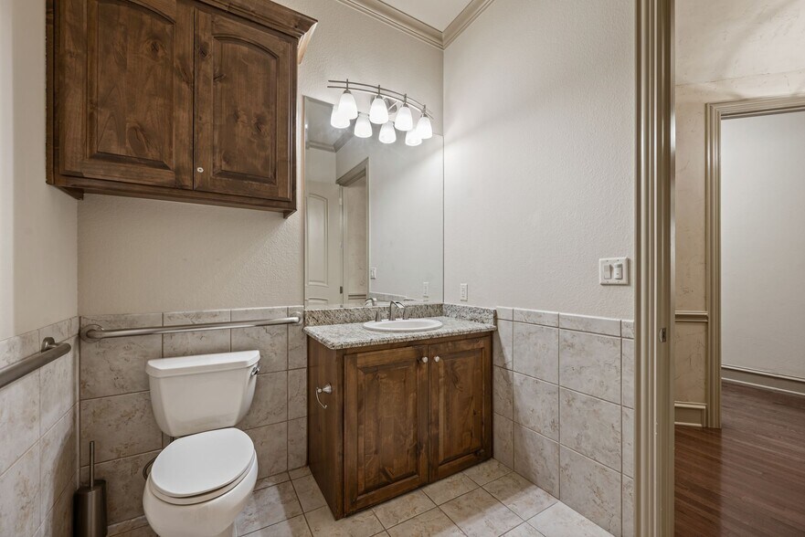 More Photos Of 4603 Colleyville Blvd, Colleyville Office For Sale