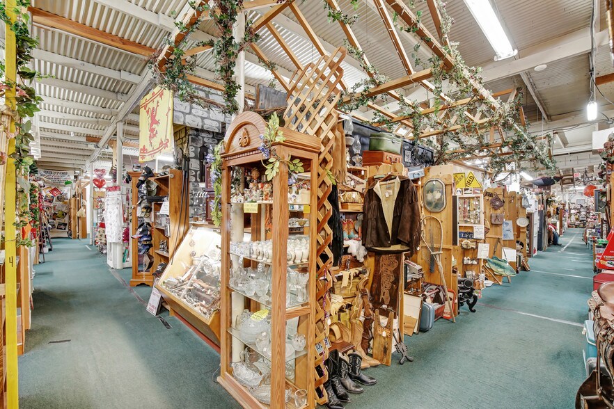 More Photos Of 502 W 6th St, Beaumont Freestanding For Sale