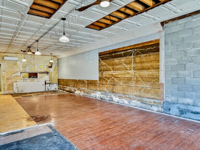 More Photos Of 9 S Main St, Manchester Storefront Retail Residential For Sale