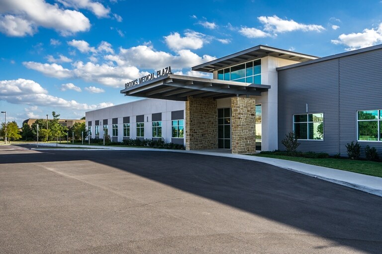 Primary Photo Of 8019 S New Braunfels Ave, San Antonio Medical For Lease