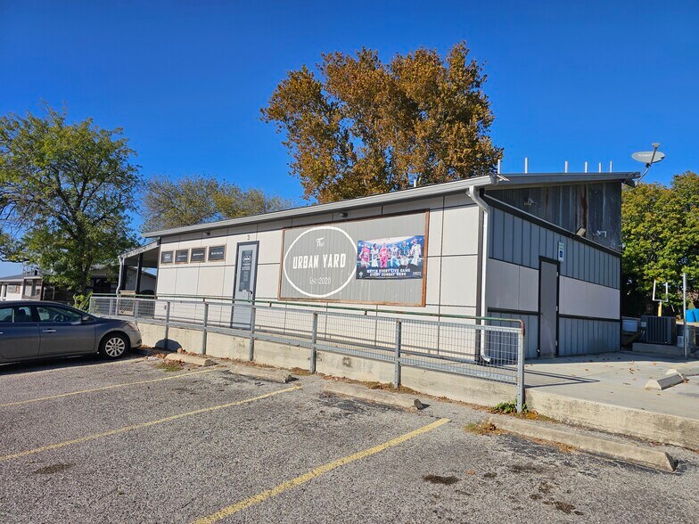 More Photos Of 8222 Wurzbach Rd, San Antonio Medical For Sale