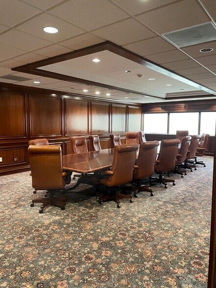 More Photos Of 250 Moonachie Rd, Moonachie Office For Lease