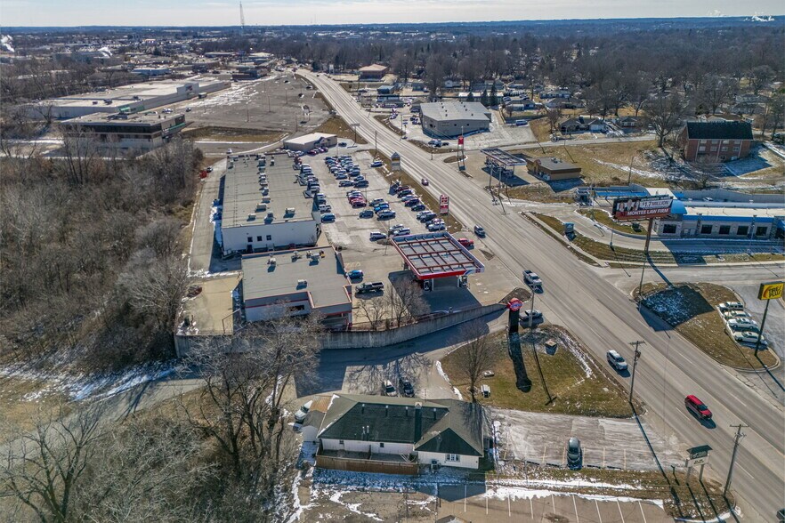More Photos Of 3111 N Belt Hwy, Saint Joseph General Retail For Sale