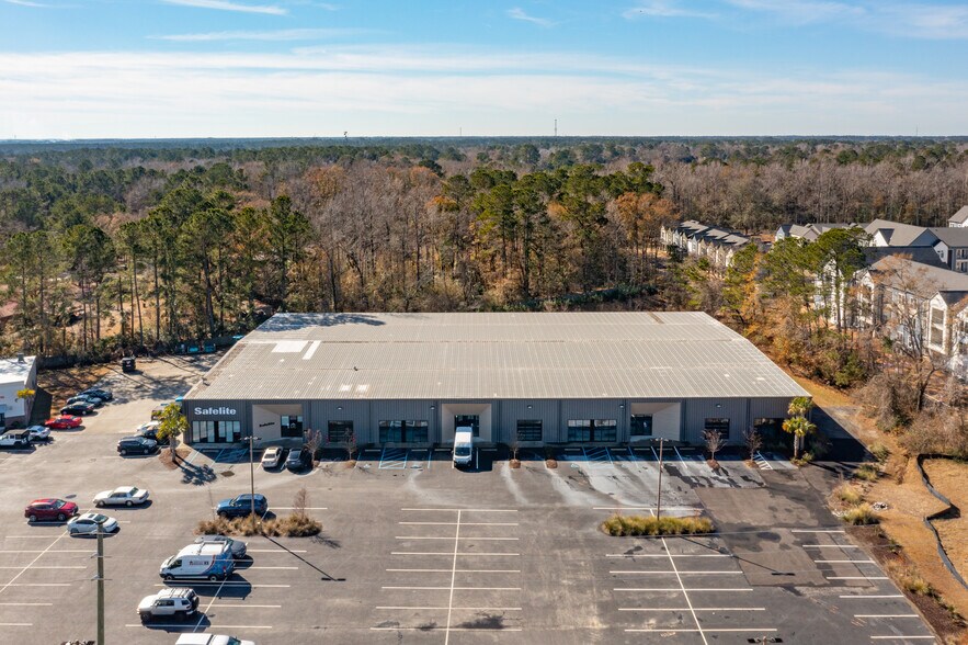 More Photos Of 1341 College Park Rd, Summerville Showroom For Sale