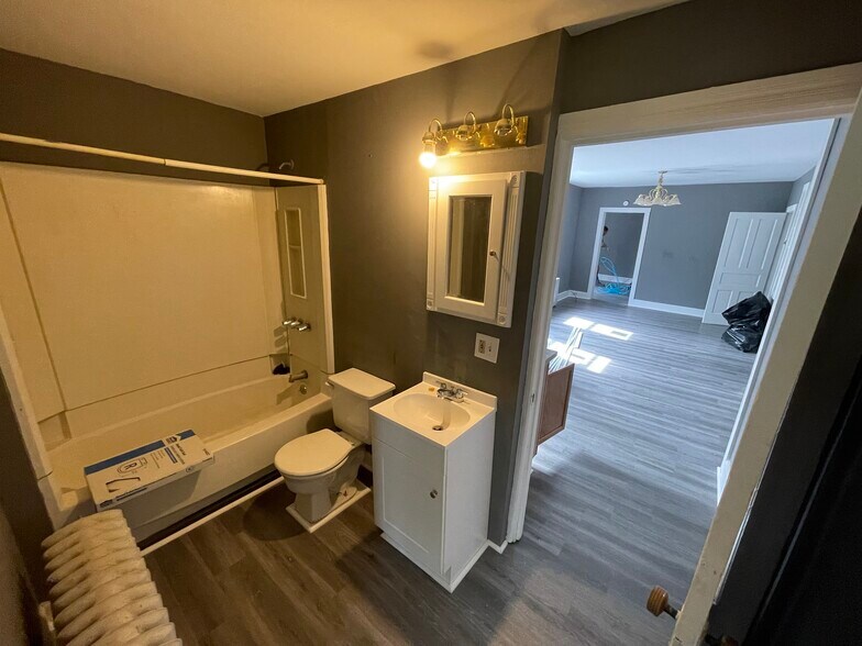 More Photos Of 1717 W Market St, Pottsville Apartments For Sale