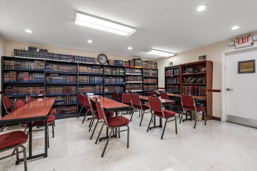 More Photos Of 338 Delawanna Ave, Clifton Daycare Center For Sale