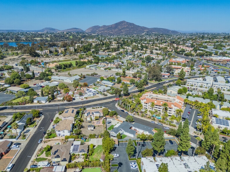 More Photos Of 5590 Shasta Ln, La Mesa Apartments For Sale