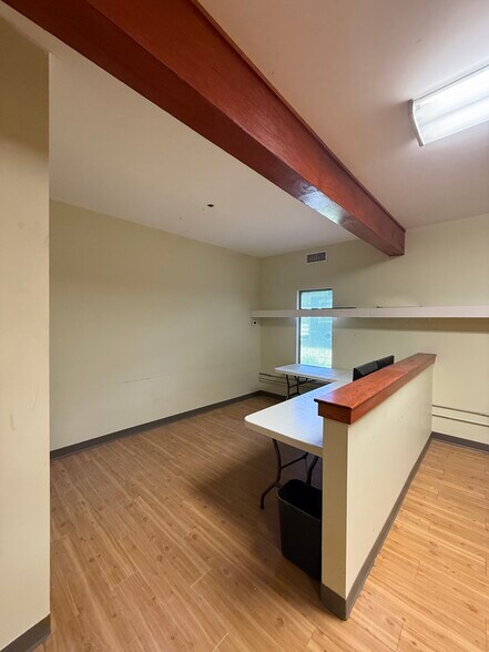More Photos Of 6527 New Peachtree Rd, Atlanta Medical For Sale