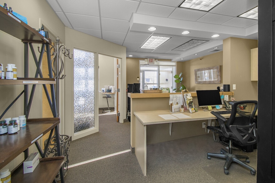 More Photos Of 4641-4671 White Bear Pky, White Bear Lake Office Residential For Sale