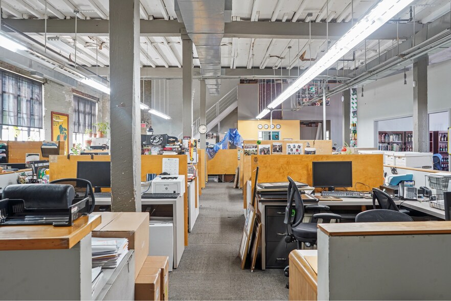 More Photos Of 79 N 11th St, Brooklyn Warehouse For Lease