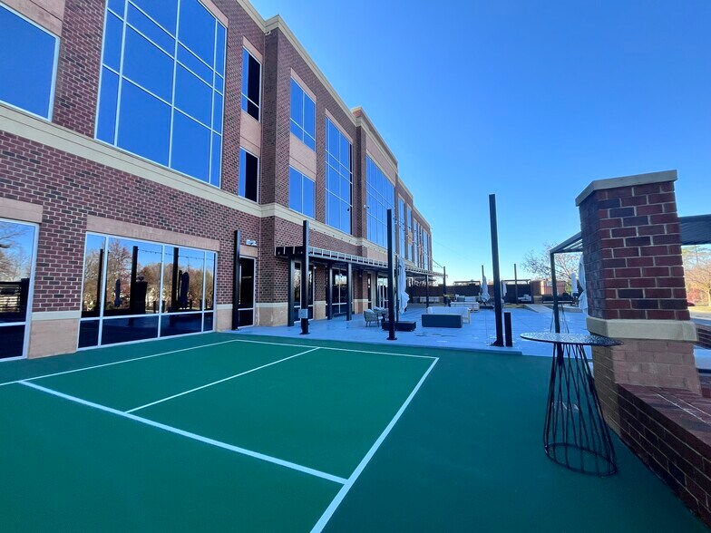 More Photos Of 701 Brookfield Pky, Greenville Office For Lease
