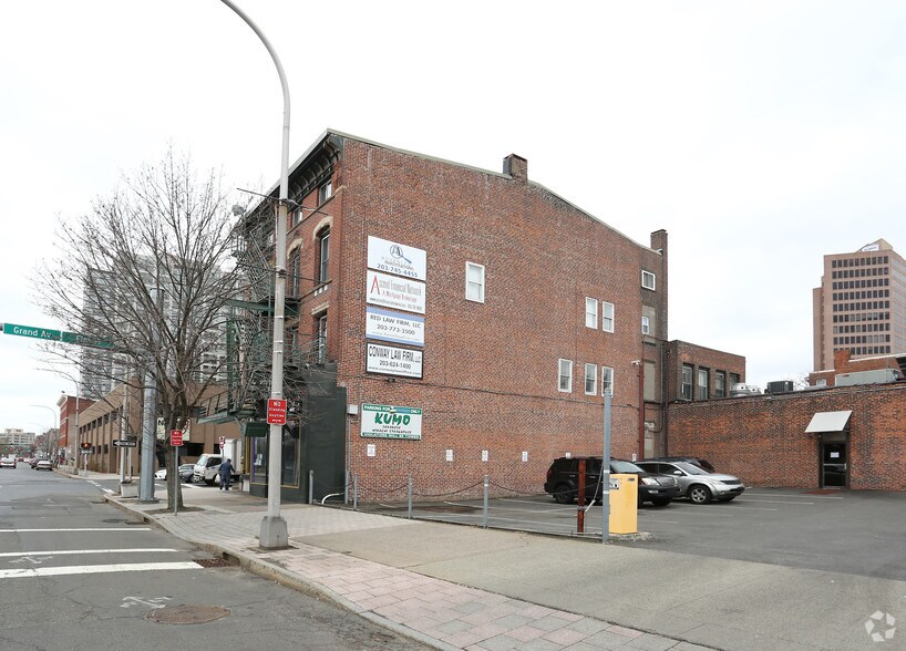 More Photos Of 5-7 Elm St, New Haven Office For Lease