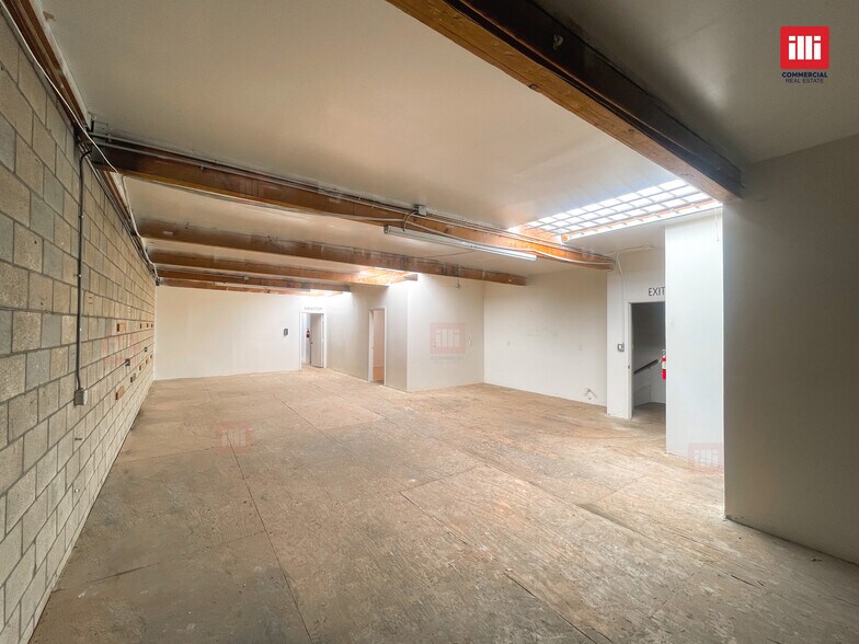 More Photos Of 13916 Ramona Blvd, Baldwin Park Unknown For Lease