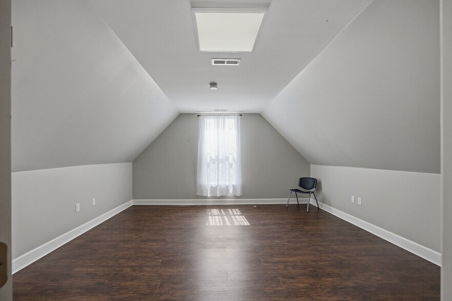 More Photos Of 7385 Applegate Ln, Chattanooga Medical For Sale