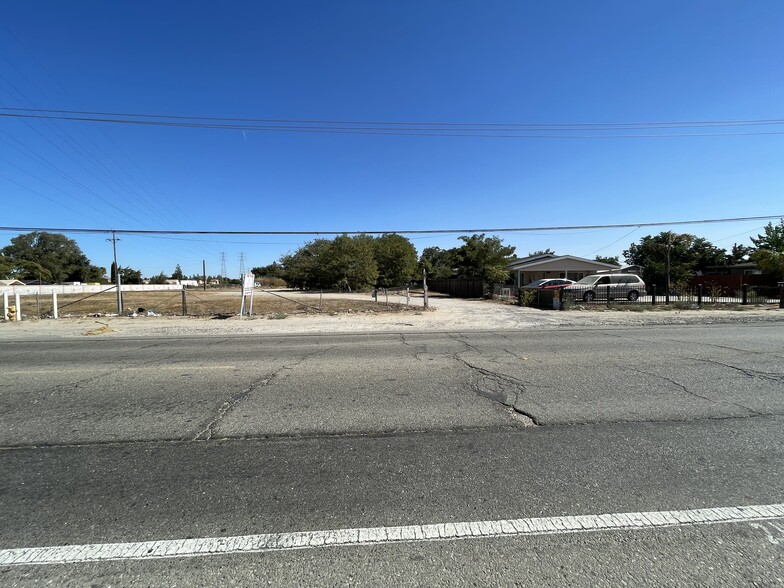 Primary Photo Of 580 S Airport Way, Manteca Land For Sale