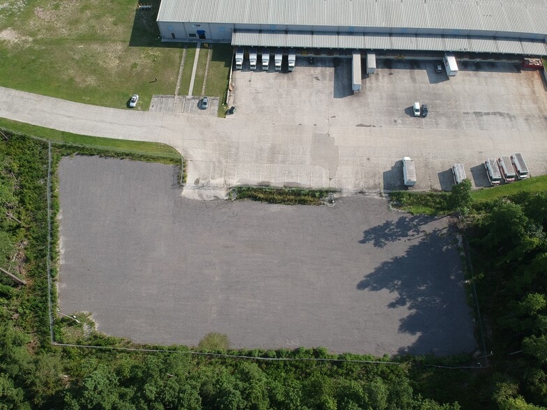 More Photos Of 385 French Collins Rd, Conway Warehouse For Lease