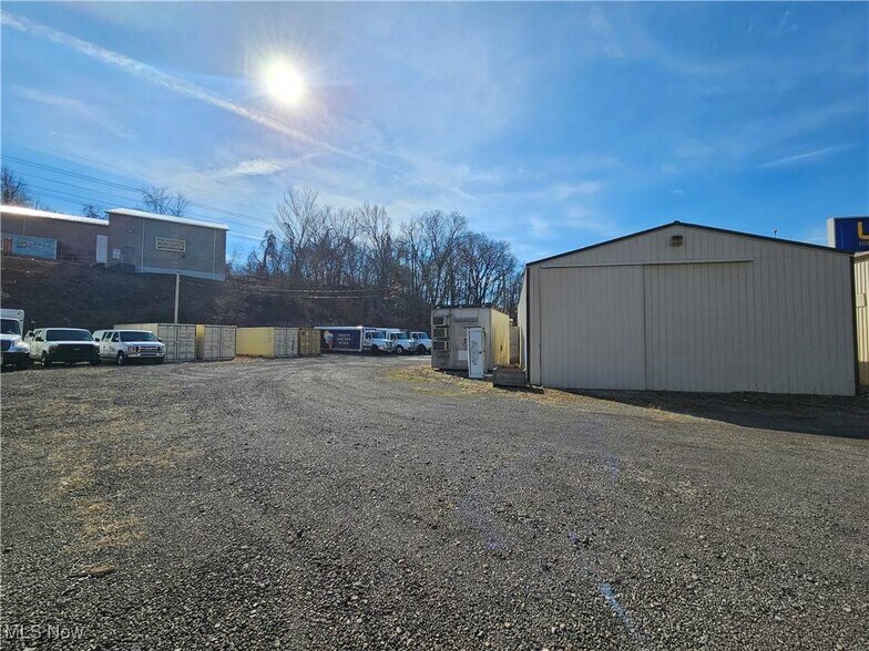 More Photos Of 1344 Cove Rd, Weirton Flex For Sale