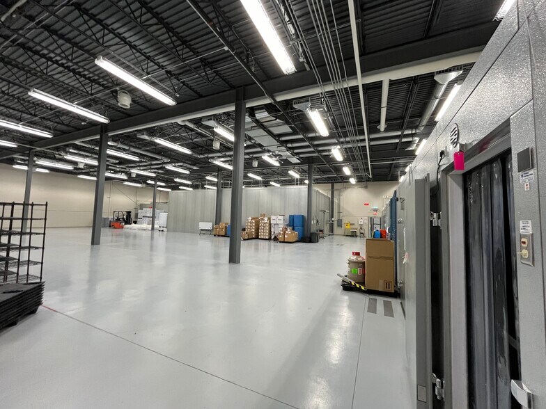 More Photos Of 342 42nd St S, Fargo Manufacturing For Sale