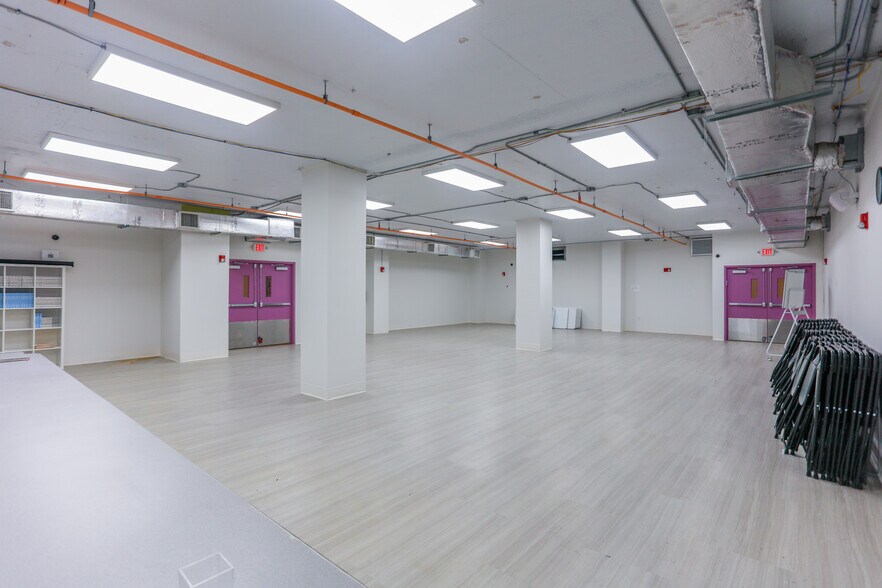 More Photos Of 1720 Harrison St, Hollywood Office Residential For Sale