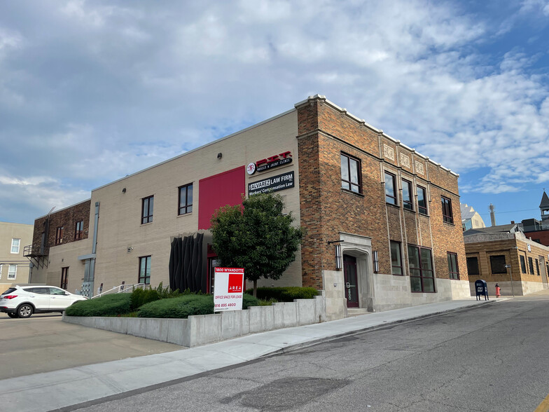 Primary Photo Of 1800 Wyandotte St, Kansas City Office For Lease