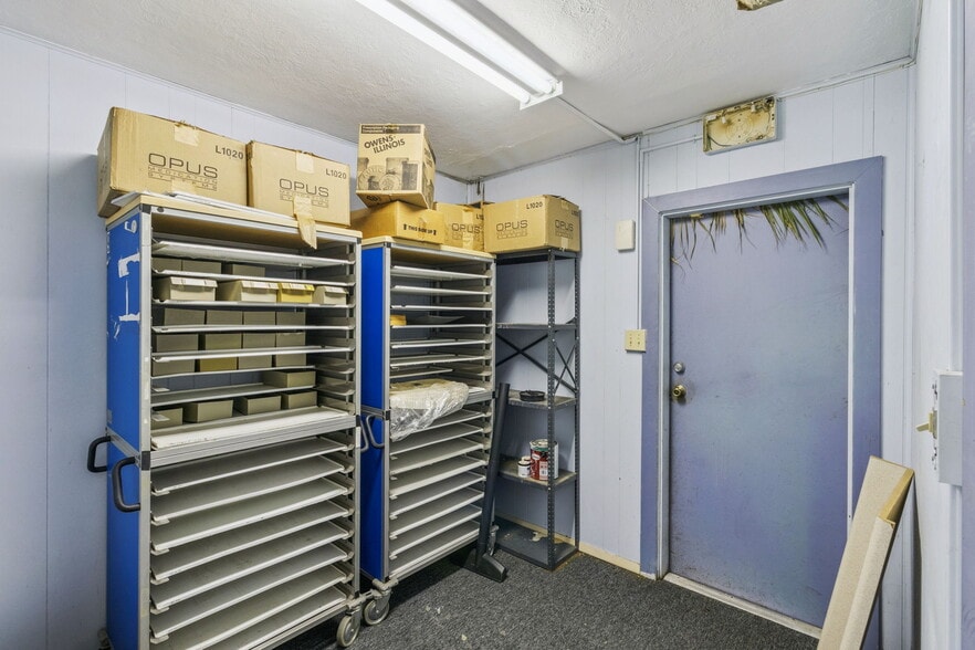 More Photos Of 1231 Lakeland Hills Blvd, Lakeland Freestanding For Sale