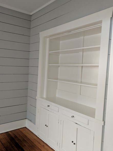 More Photos Of 1702 San Antonio St, Austin Office For Lease