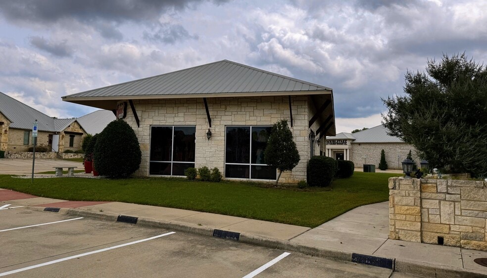 More Photos Of 753 Mid Cities Blvd, North Richland Hills Office For Sale