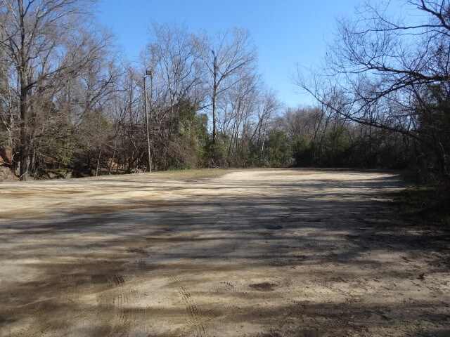 More Photos Of 525 Gillespie St, Fayetteville Flex For Sale