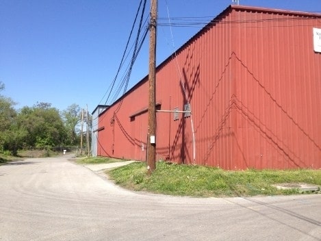 More Photos Of 621 18th St, Roanoke Warehouse For Sale