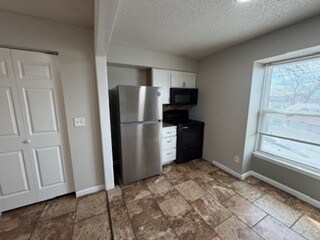 More Photos Of 8627 Countryshire Ln, Kansas City Apartments For Sale