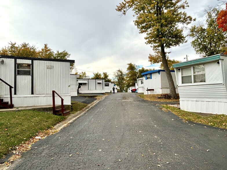 More Photos Of Reagan Drive, Eureka Manufactured Housing Mobile Home Park For Sale