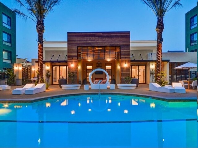 More Photos Of 9400 Corbin Ave, Northridge Apartments For Lease