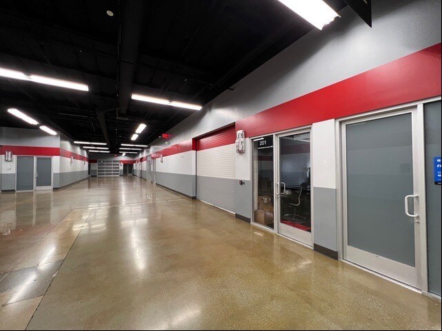 More Photos Of 521 Charcot Ave, San Jose Showroom For Lease