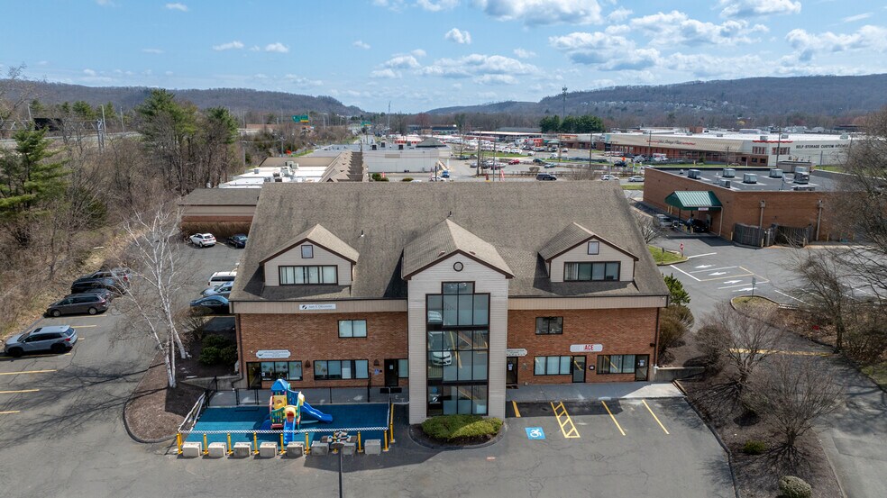 More Photos Of 17 Farmington Ave, Plainville General Retail For Sale