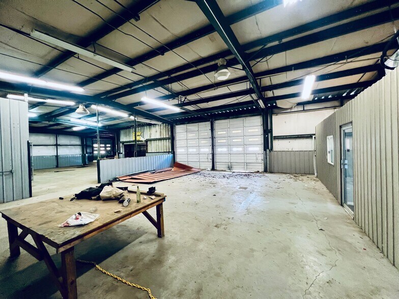 More Photos Of 504 N 2nd St, Booneville Auto Repair For Sale