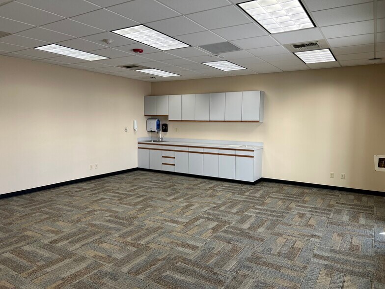 More Photos Of 415 N Roosevelt St, Kennewick Office For Lease