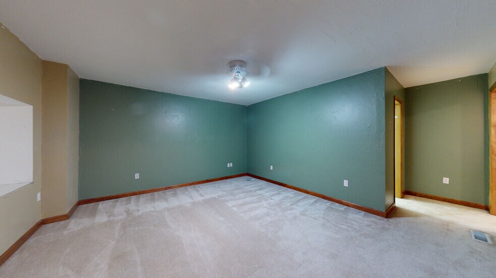 More Photos Of 12249 US Route 30, North Huntingdon Veterinarian Kennel For Sale