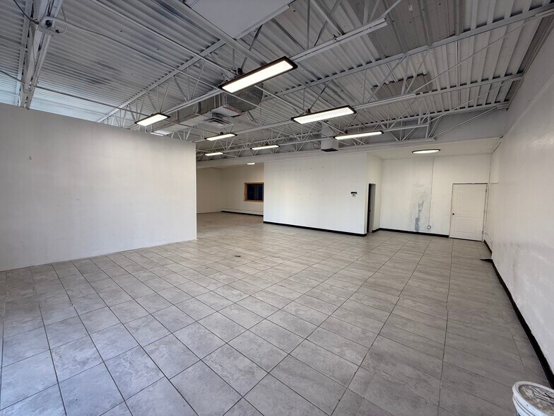 More Photos Of 1430 Bessemer Dr, El Paso Warehouse For Lease