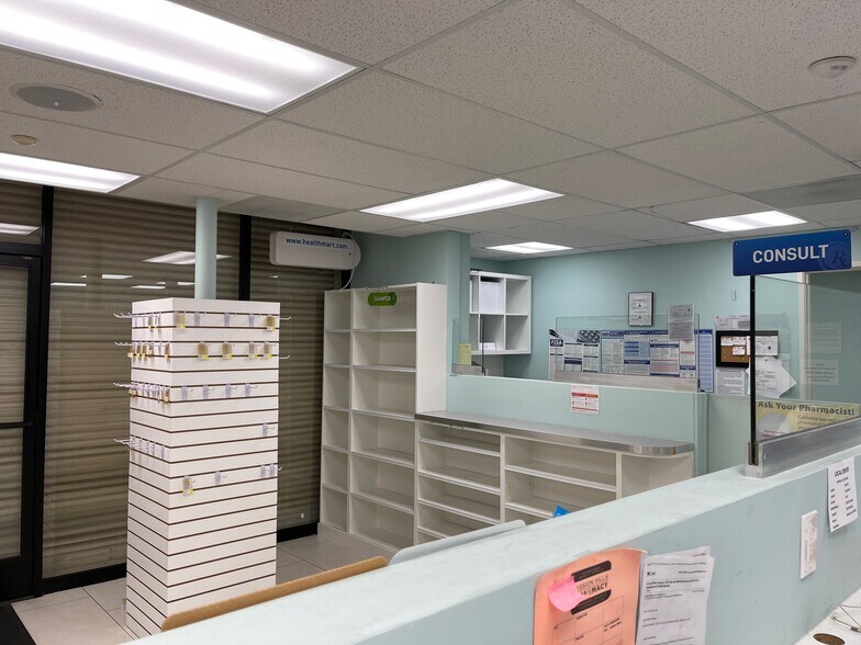 More Photos Of 10630 Sepulveda Blvd, Mission Hills Medical For Lease