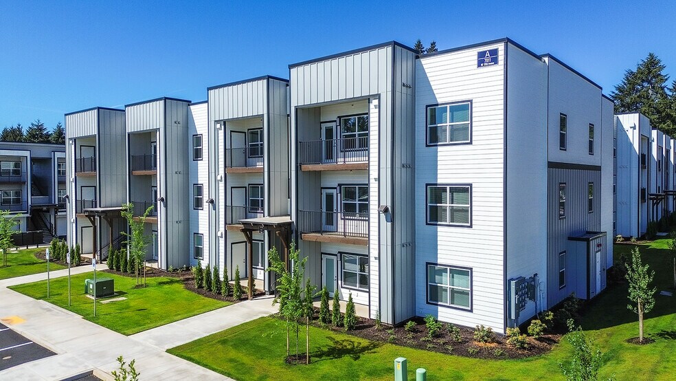 More Photos Of 7011 NE 126th St, Vancouver Apartments For Sale