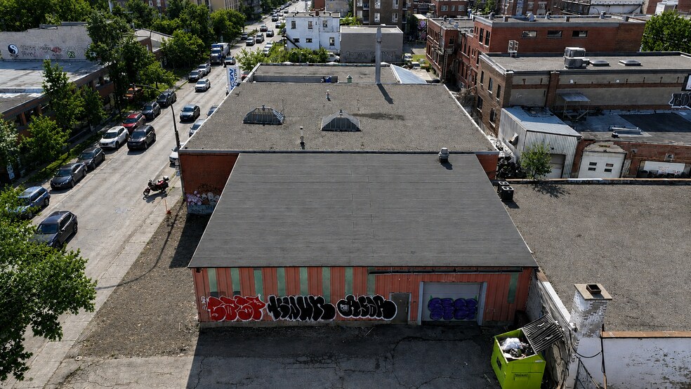 More Photos Of 4278 St Frontenac, Frontenac Auto Repair For Sale