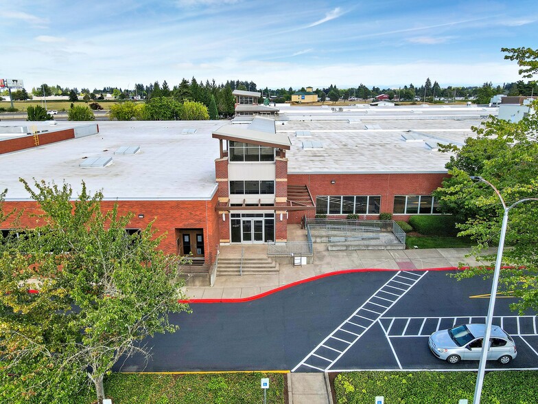 More Photos Of 4600 25th Ave NE, Salem Office For Lease