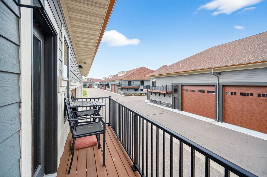 More Photos Of 3620 Arrowhead #2 Dr, Medina Industrial For Sale