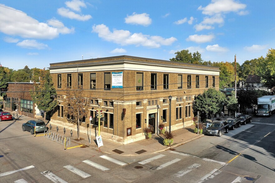More Photos Of 1300-1304 NE 2nd St, Minneapolis Loft Creative Space For Lease