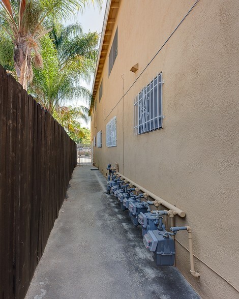 More Photos Of 7353 Comstock Ave, Whittier Apartments For Sale